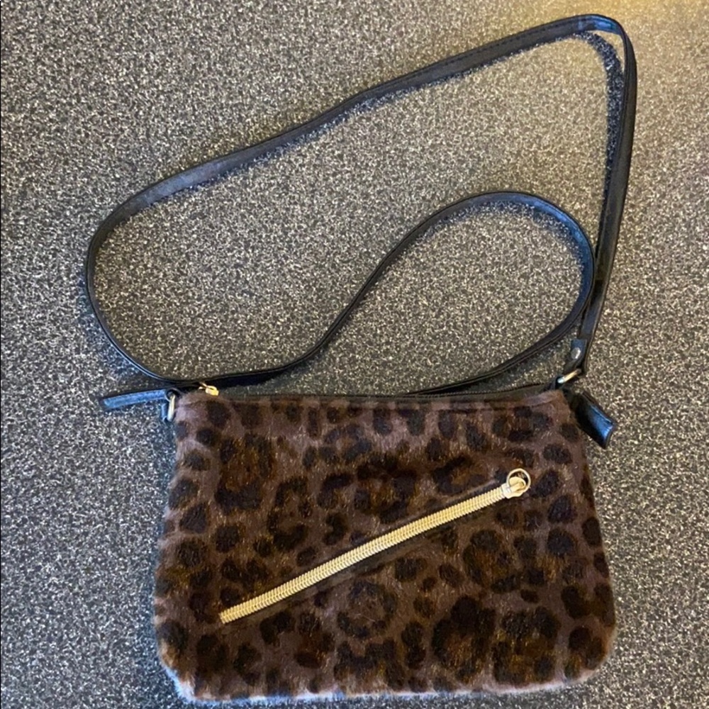 Crossbody bag